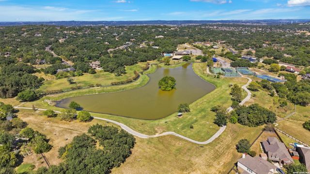 511 DEER CROSS LN, San Antonio, TX 78260