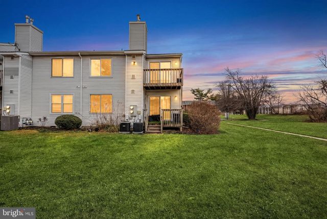 201 SANDSTONE CT, Lumberton, NJ 08048