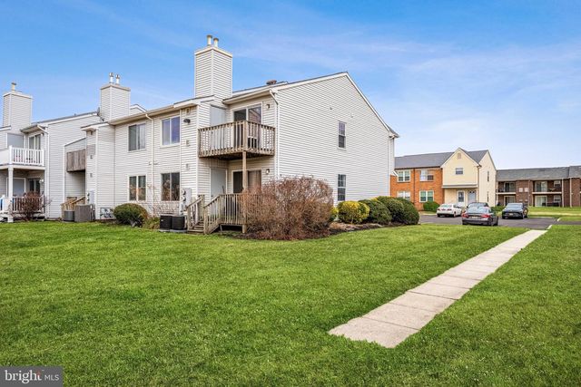 201 SANDSTONE CT, Lumberton, NJ 08048