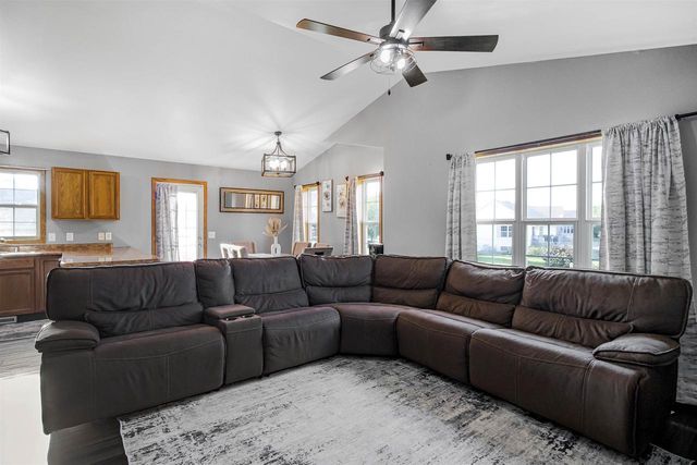 104 Shawn Avenue, Arlington, WI 53911