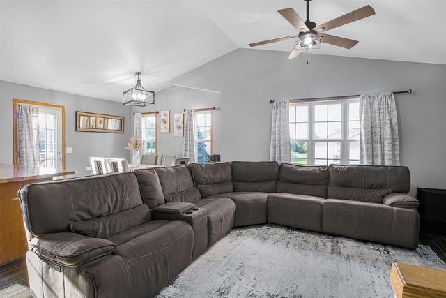 104 Shawn Avenue, Arlington, WI 53911