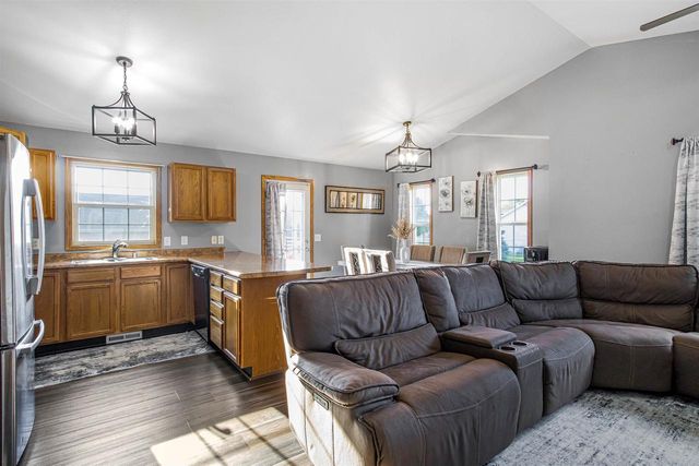 104 Shawn Avenue, Arlington, WI 53911