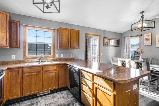 104 Shawn Avenue, Arlington, WI 53911