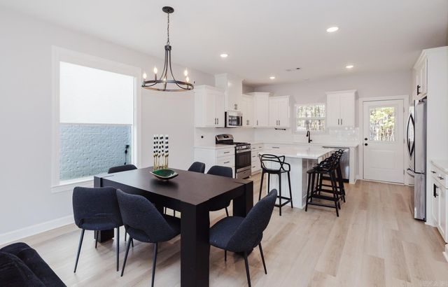 1104 Grand Teton Dr, Benton, AR 72019