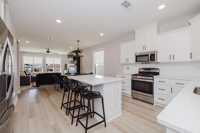 1104 Grand Teton Dr, Benton, AR 72019