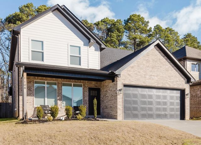 1104 Grand Teton Dr, Benton, AR 72019