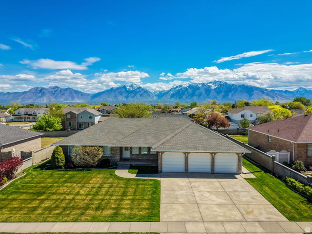 9943 S EDEN VIEW CT, South Jordan, UT 84095