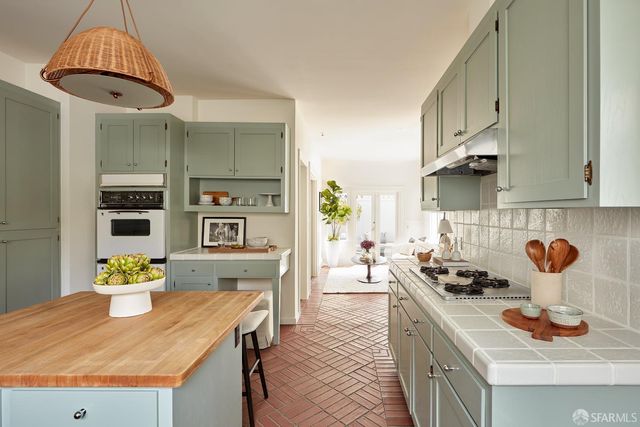 2715 Lake Street, San Francisco, CA 94121