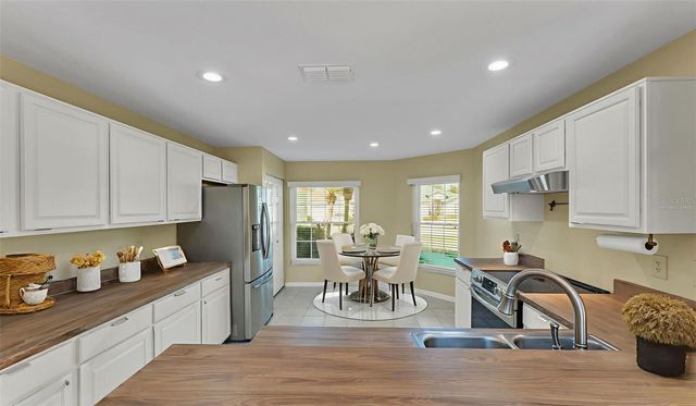 4024 WINDCHIME LANE, Lakeland, FL 33811