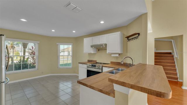 4024 WINDCHIME LANE, Lakeland, FL 33811