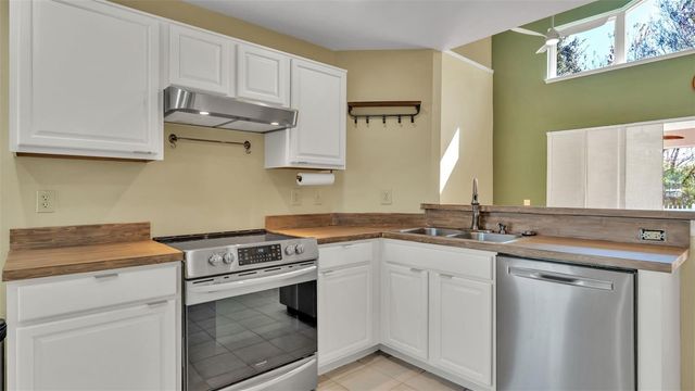 4024 WINDCHIME LANE, Lakeland, FL 33811