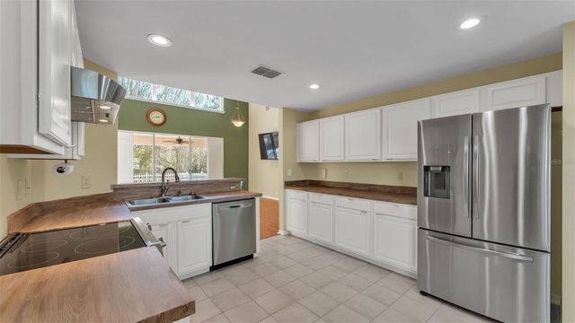 4024 WINDCHIME LANE, Lakeland, FL 33811