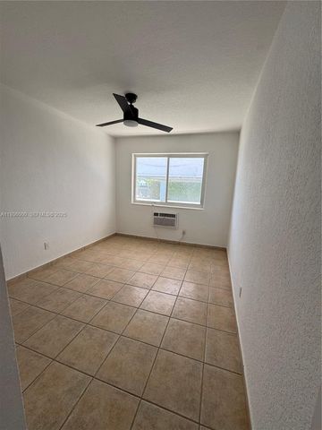 2160 Bay Dr 1-2, Miami Beach, FL 33141