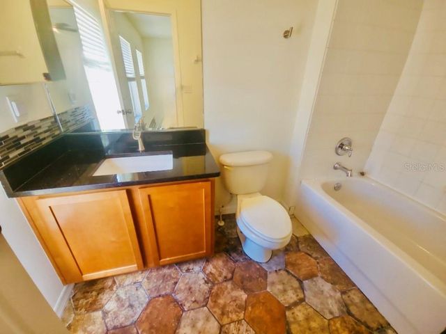 7703 N BRANCH AVENUE, Tampa, FL 33604