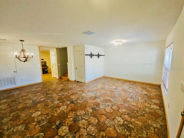 7703 N BRANCH AVENUE, Tampa, FL 33604