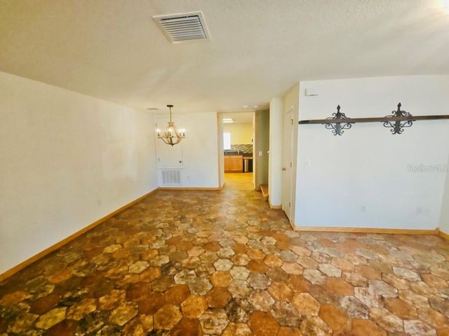 7703 N BRANCH AVENUE, Tampa, FL 33604