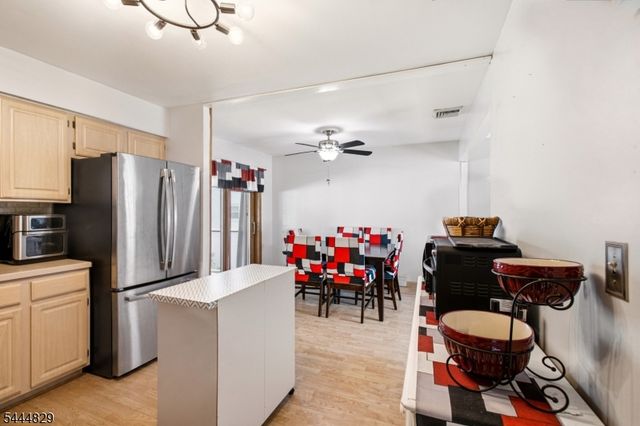 1852 W 5Th St, Piscataway Twp., NJ 08854