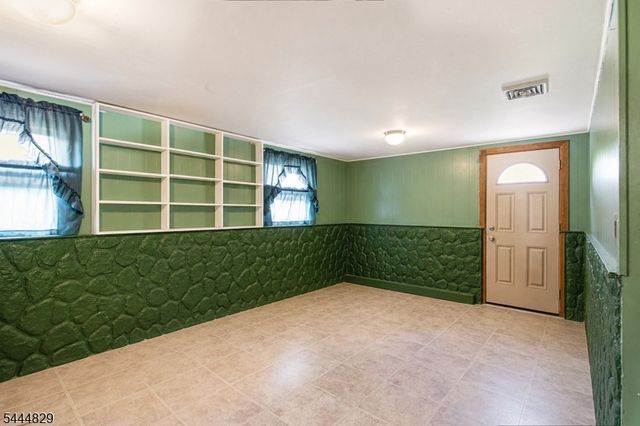 1852 W 5Th St, Piscataway Twp., NJ 08854