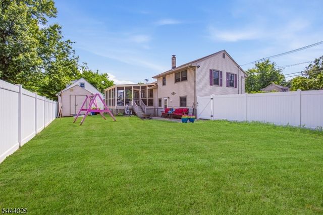 1852 W 5Th St, Piscataway Twp., NJ 08854