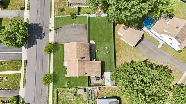 1852 W 5Th St, Piscataway Twp., NJ 08854