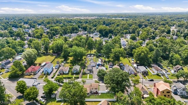 1852 W 5Th St, Piscataway Twp., NJ 08854