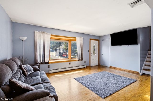 1852 W 5Th St, Piscataway Twp., NJ 08854