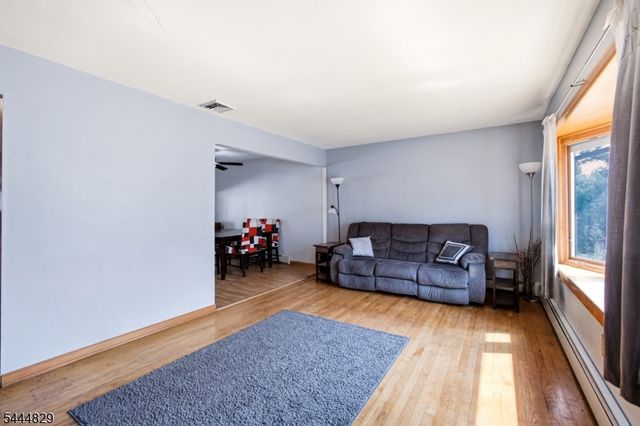 1852 W 5Th St, Piscataway Twp., NJ 08854