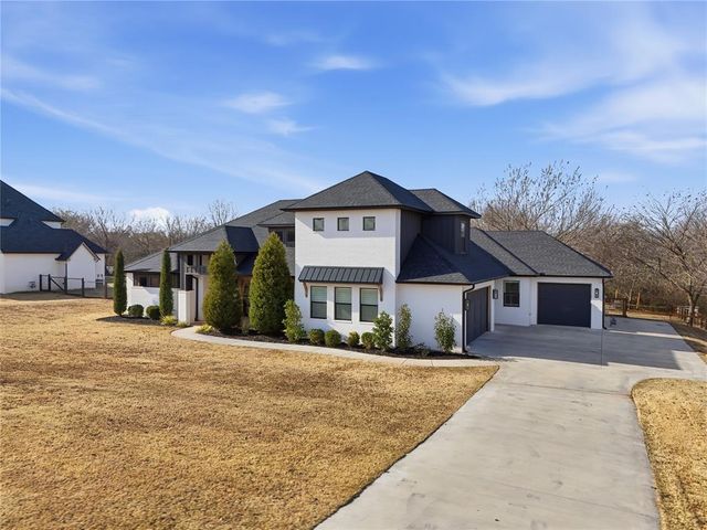 712 Forest Circle, Washington, OK 73093