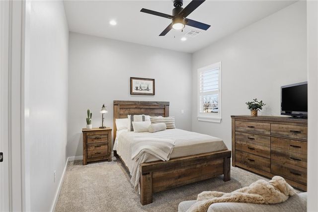 712 Forest Circle, Washington, OK 73093