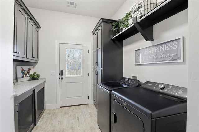 712 Forest Circle, Washington, OK 73093