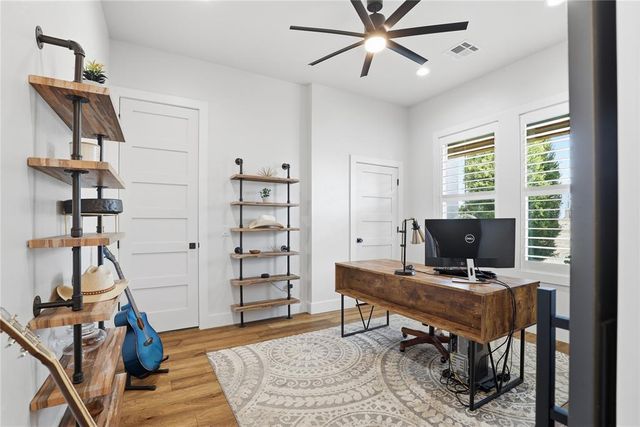 712 Forest Circle, Washington, OK 73093