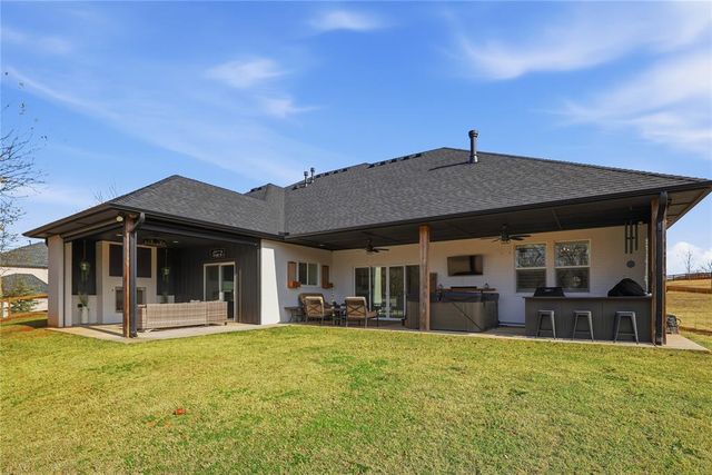 712 Forest Circle, Washington, OK 73093