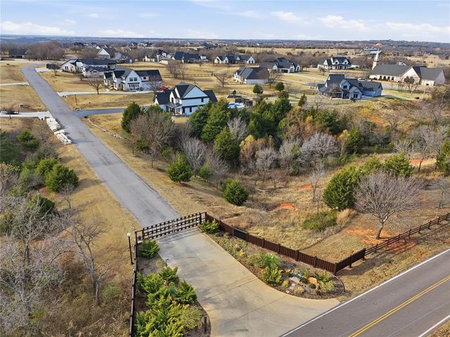 712 Forest Circle, Washington, OK 73093