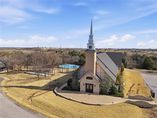 712 Forest Circle, Washington, OK 73093