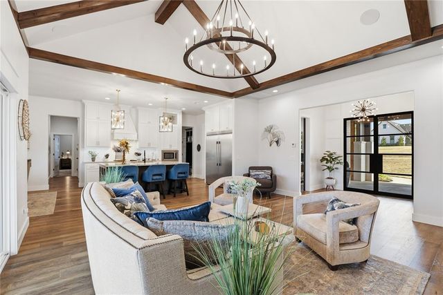 712 Forest Circle, Washington, OK 73093