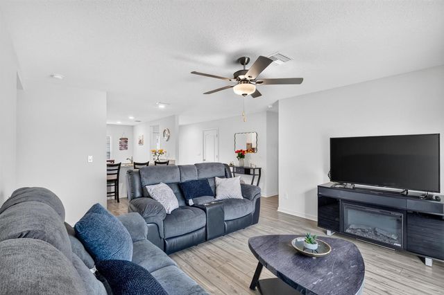 491 SW DAILEY Avenue, Port St. Lucie, FL 34953