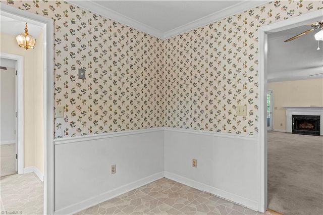 3663 Heathrow Drive, Winston-salem, NC 27127