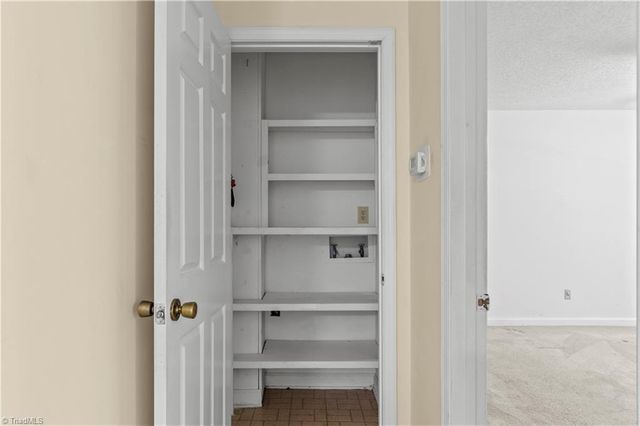 3663 Heathrow Drive, Winston-salem, NC 27127
