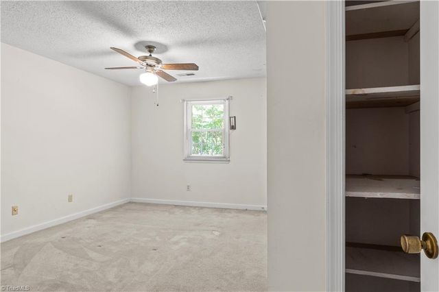 3663 Heathrow Drive, Winston-salem, NC 27127