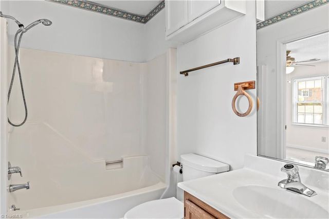 3663 Heathrow Drive, Winston-salem, NC 27127