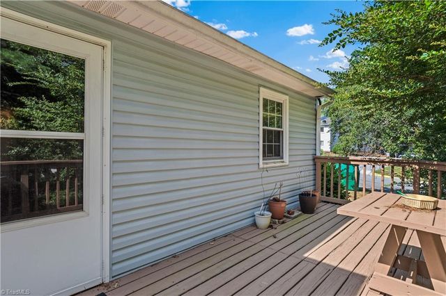 3663 Heathrow Drive, Winston-salem, NC 27127