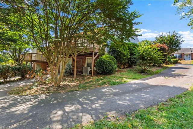 3663 Heathrow Drive, Winston-salem, NC 27127