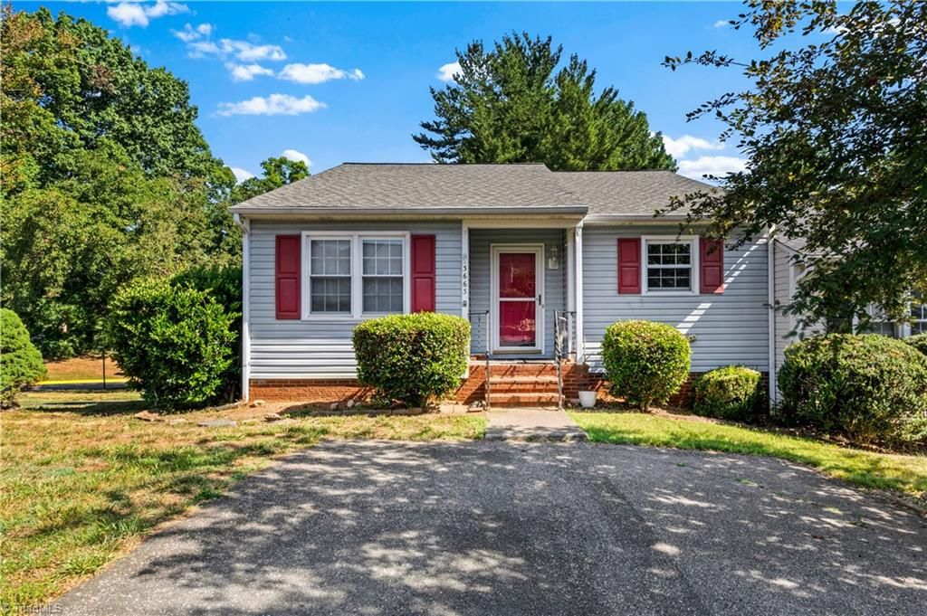 3663 Heathrow Drive, Winston-salem, NC 27127