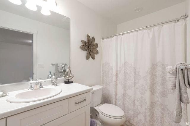 8254 W CASCADE VIEW WAY, Magna, UT 84044