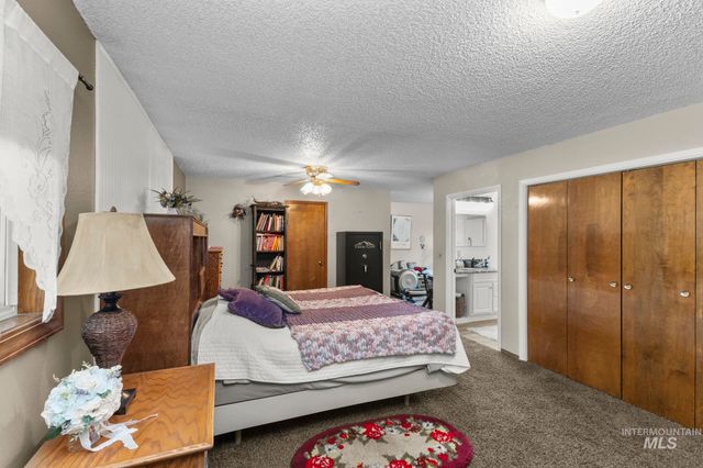 16227 Latah Dr, Nampa, ID 83651