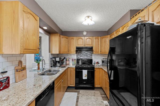 16227 Latah Dr, Nampa, ID 83651