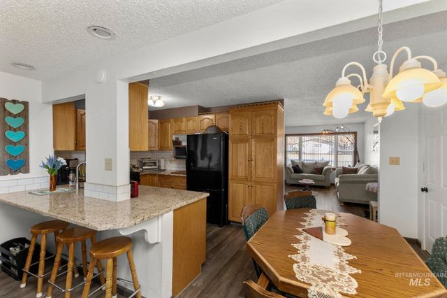 16227 Latah Dr, Nampa, ID 83651