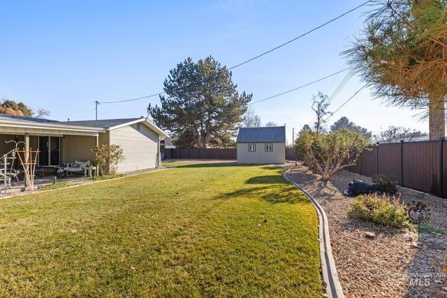 16227 Latah Dr, Nampa, ID 83651