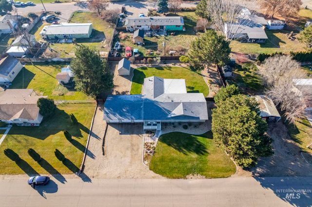 16227 Latah Dr, Nampa, ID 83651