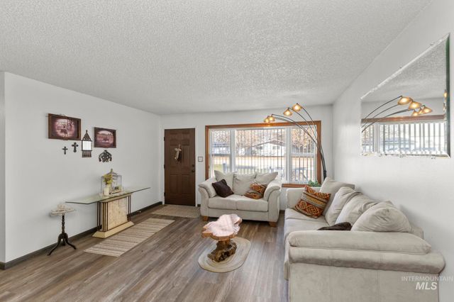 16227 Latah Dr, Nampa, ID 83651